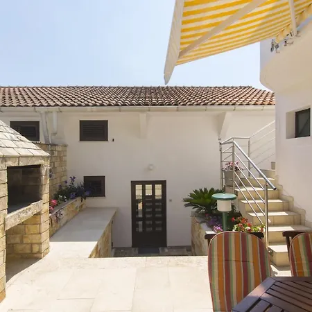 Danica Апартаменты *